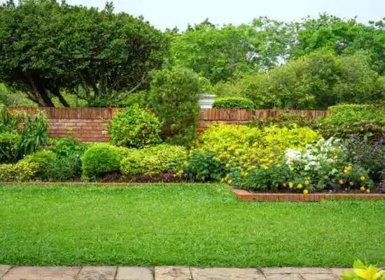 landscaping services Florissant